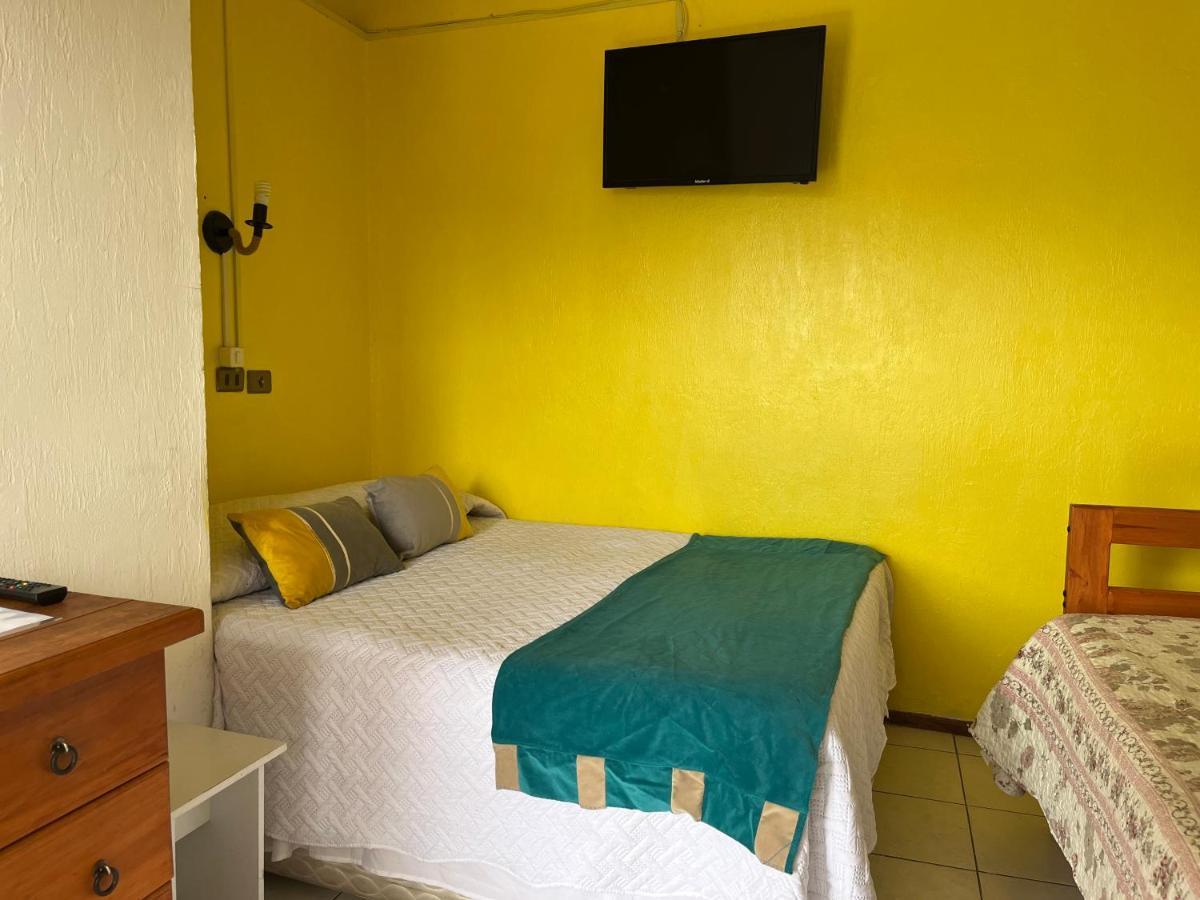 Hostal Avenue La Serena Ngoại thất bức ảnh