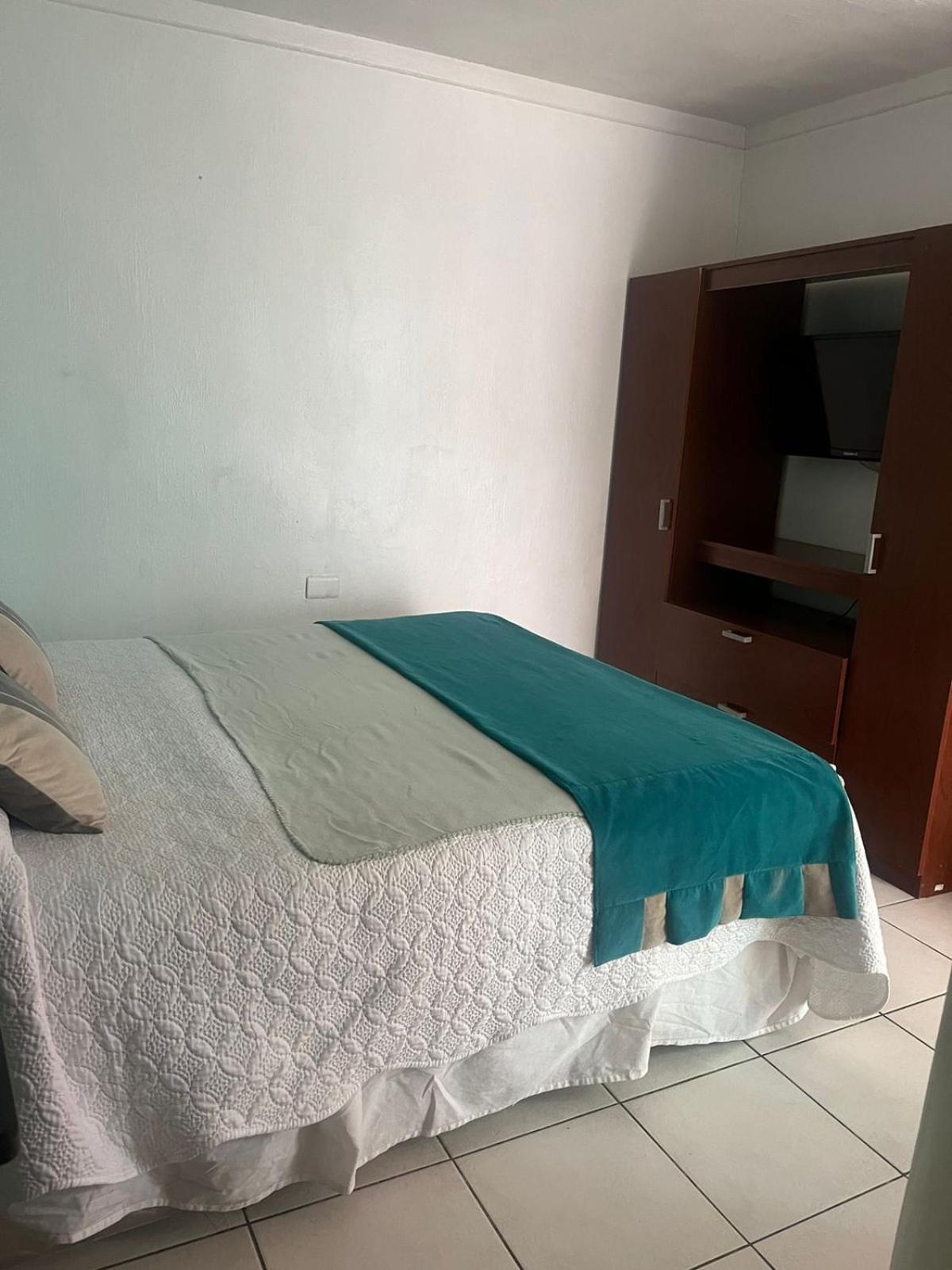 Hostal Avenue La Serena Ngoại thất bức ảnh